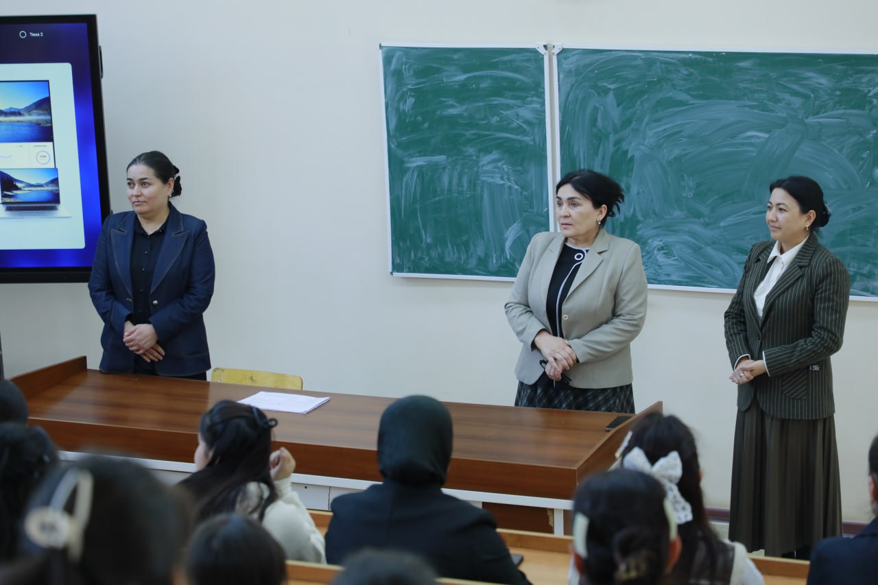 “Ayollarni e’zozlash” oyligi doirasida davra suhbati tashkil etildi