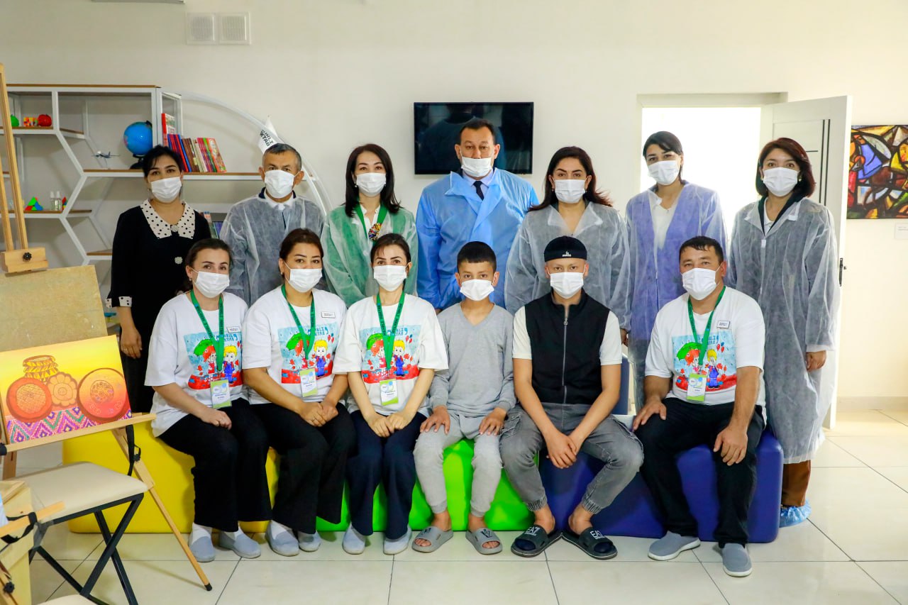 O‘zbekiston-Finlandiya pedagogika instituti rektori, professor Shahzoda Negmatova “Mehrli maktab” davlat ta’lim muassasasida bo‘ldi