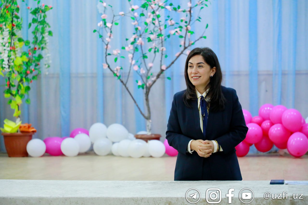 Rektor va talabalar uchrashuvi