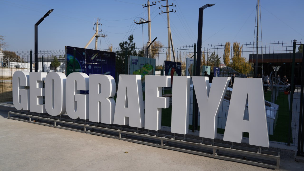 Talabalar “Geografiya maydoni” bilan tanishdi