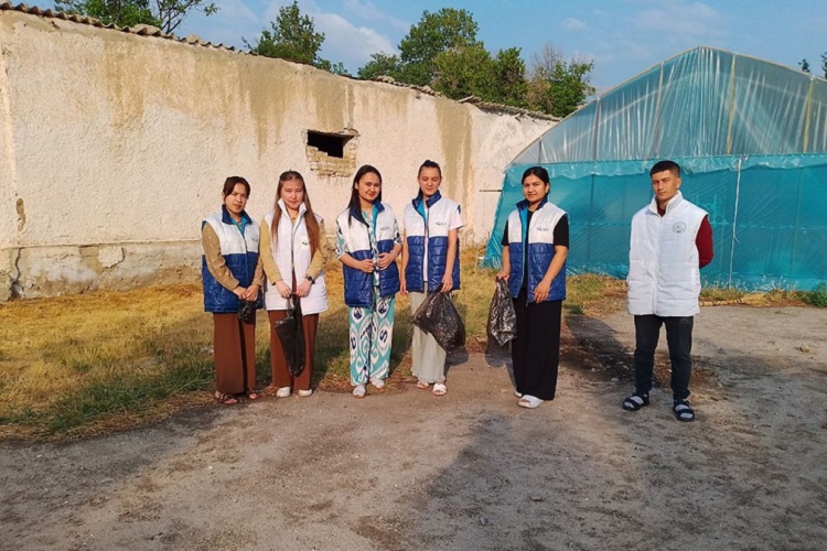 “Mahallani chiqindidan xoli hududga aylantiramiz” shiori ostida ekologik tadbir o‘tkazildi