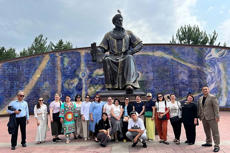 "Xalqaro yozgi maktab" davom etmoqda