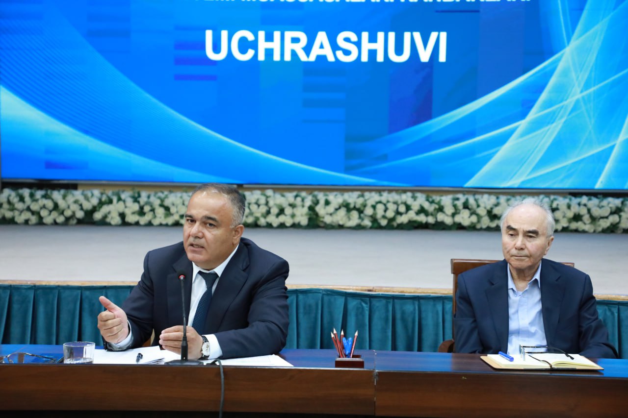Samarqand viloyati hokimi vazifasini bajaruvchi Adiz Boboyev O’zbekiston-Finlandiya pedagogika institutida pedagog olimlar bilan uchrashuv o’tkazdi