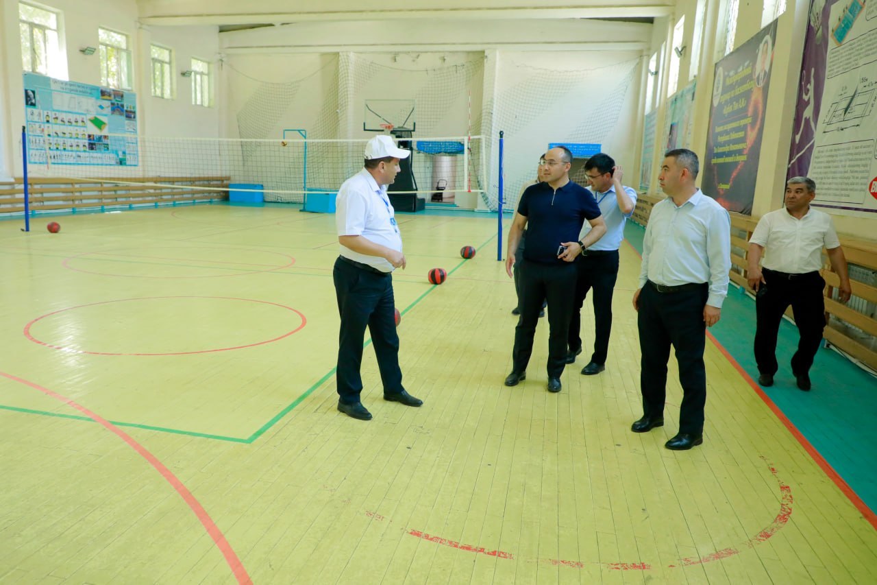 Xusan To‘xtayev Samarqand davlat pedagogika institutidagi kasbiy (ijodiy) imtihonlar jarayoni bilan tanishdi