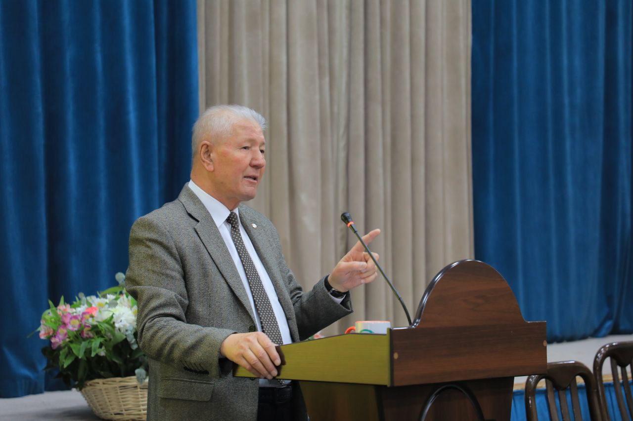 Akademik va yoshlar uchrashuvi o'tkazildi