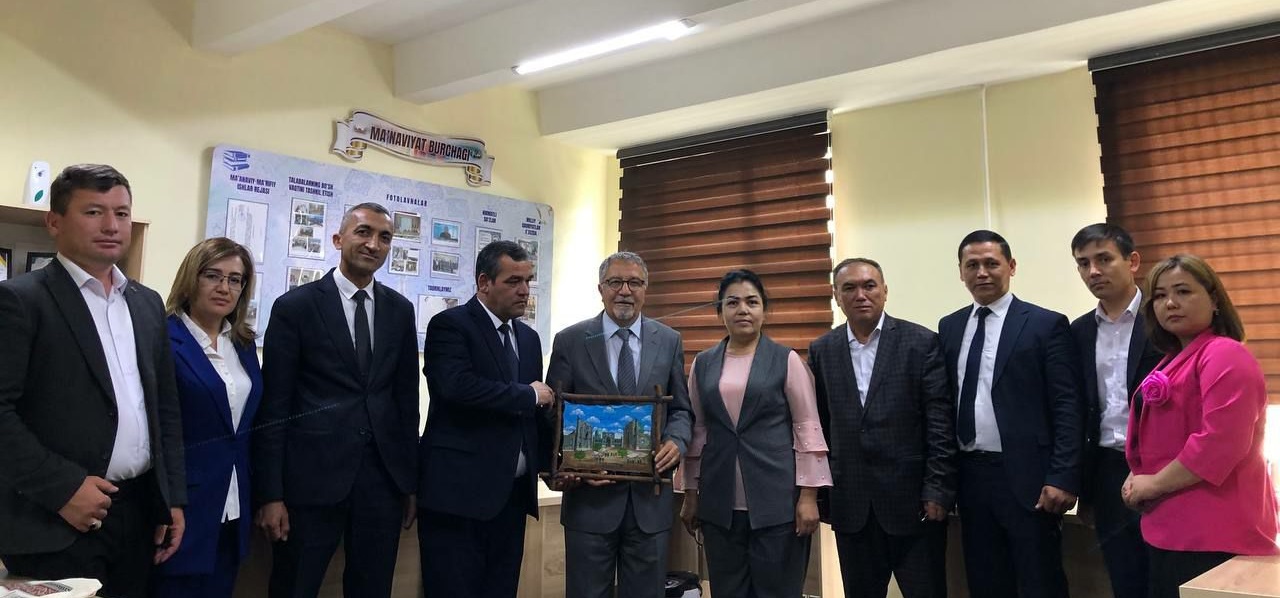 Turkiyalik professor bilan uchrashuv bo'lib o'tdi