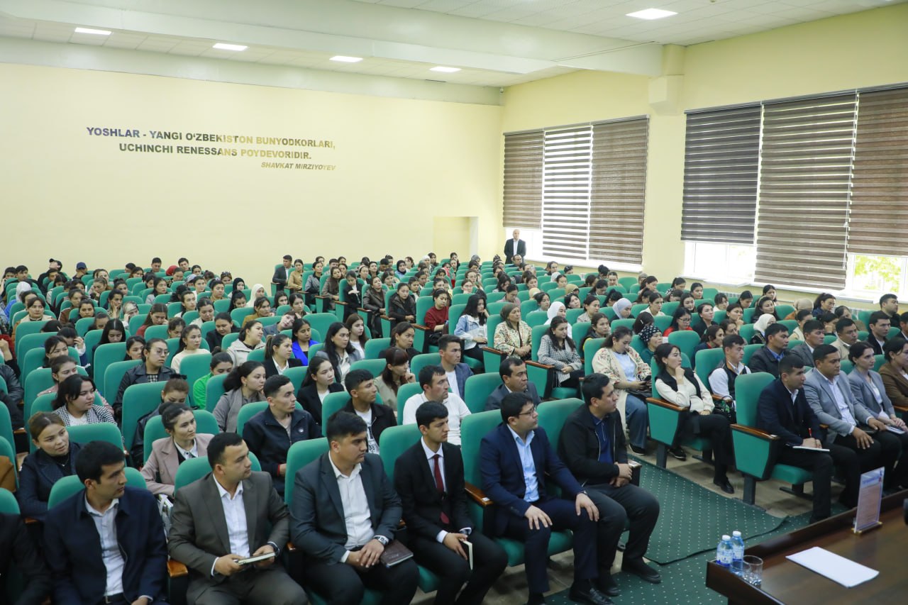 Samarqand davlat pedagogika institutida “Yoshlar kuni” munosabati bilan “Rahbar va yoshlar uchrashuvi hamda Karyera kuni” tadbiri yuqori saviyada tashkil etildi.
